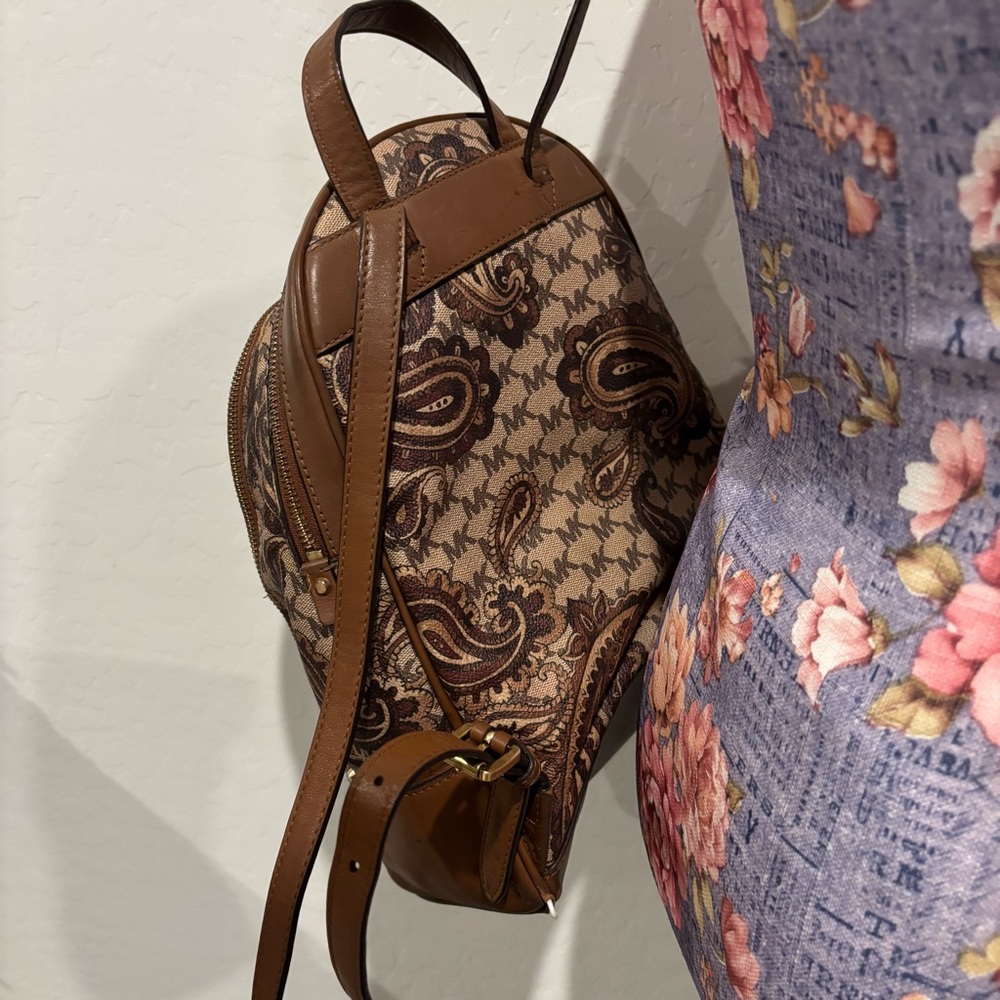 Michael Kors paisley printed canvas and leather backpack - Picture 9 of 14